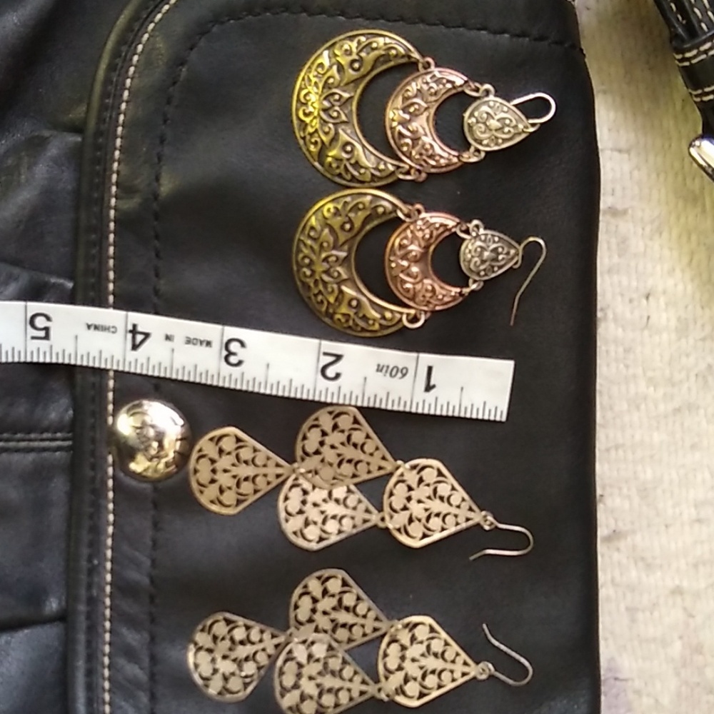Ear rings